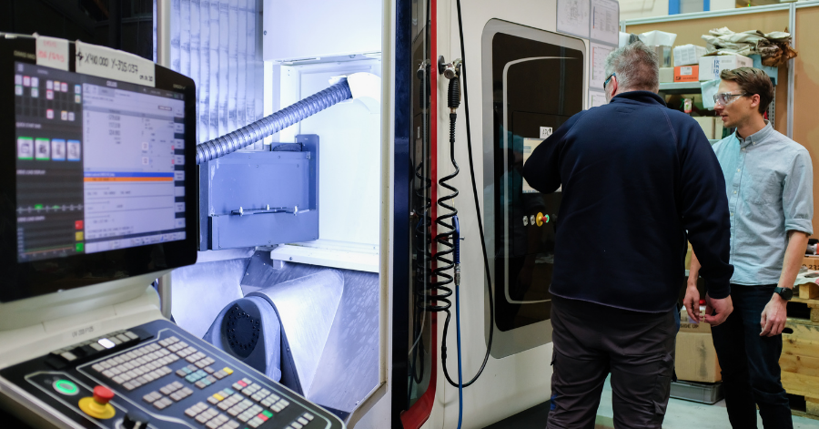 Sulzer Trials of the combined 5-axis CNC milling and laser metal deposition head